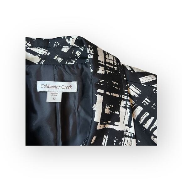 Excellent condition black and white coldwater creek blazer - Picture 6 of 6